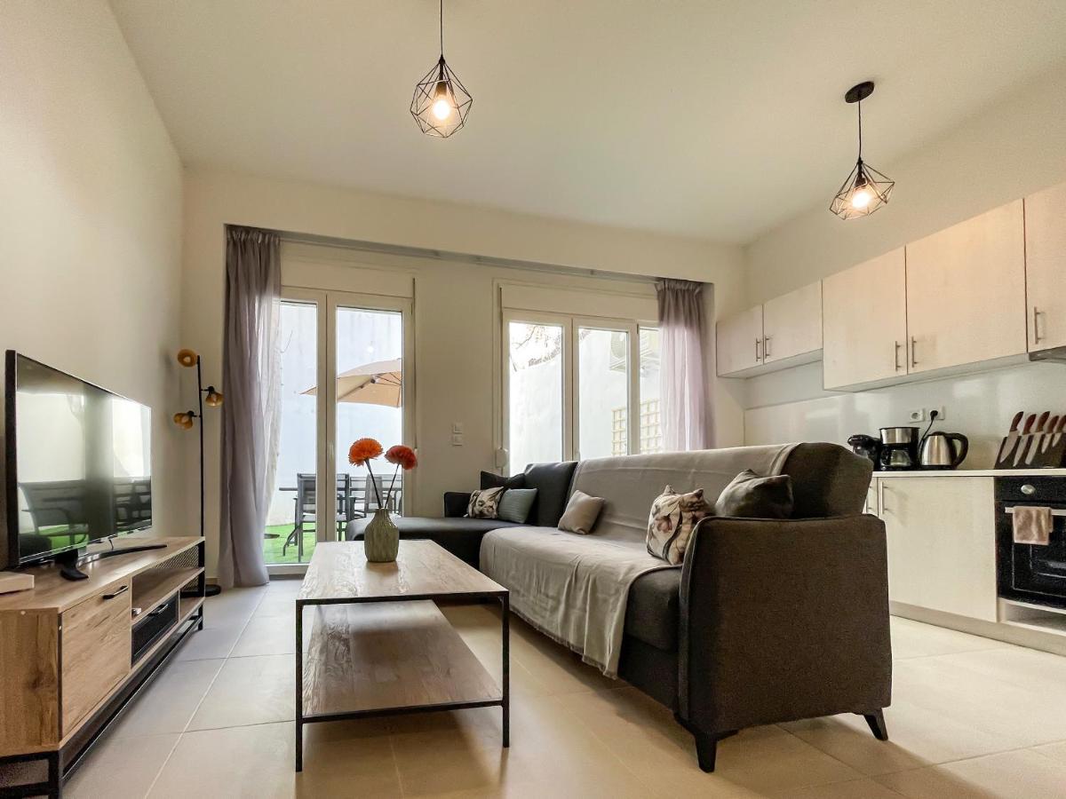 Soho Modern 55Sqm Studio With Secret Garden Lägenhet Aten Exteriör bild