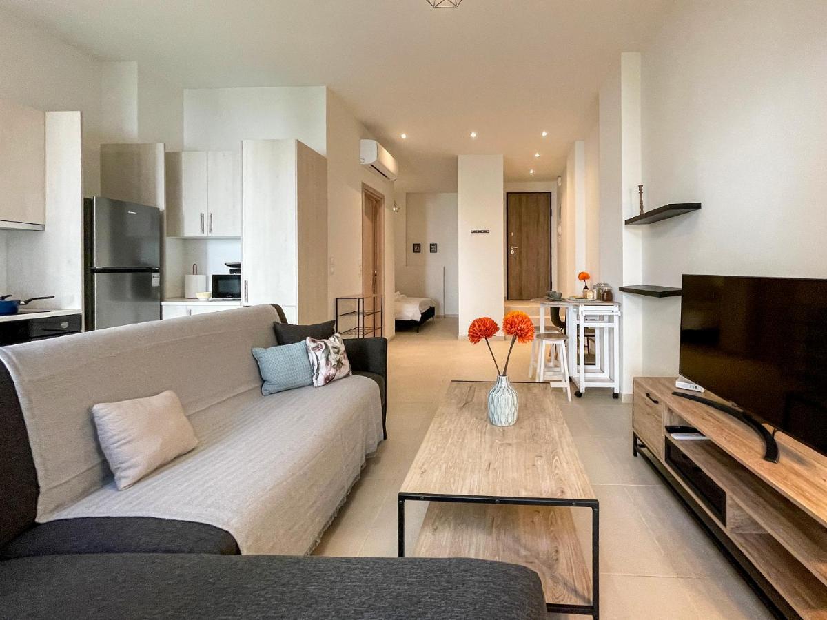 Soho Modern 55Sqm Studio With Secret Garden Lägenhet Aten Exteriör bild
